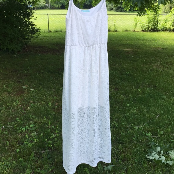 DONATED Maurices Cream Lace Maxi Dress - Picture 3 of 5